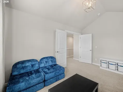38432 Maple Street Sandy OR 97055