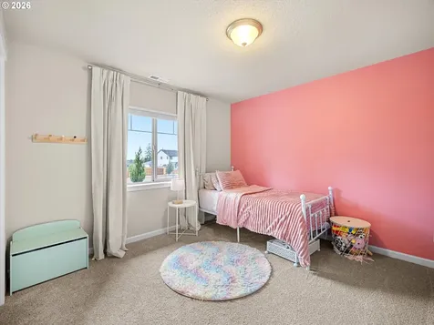 38432 Maple Street Sandy OR 97055