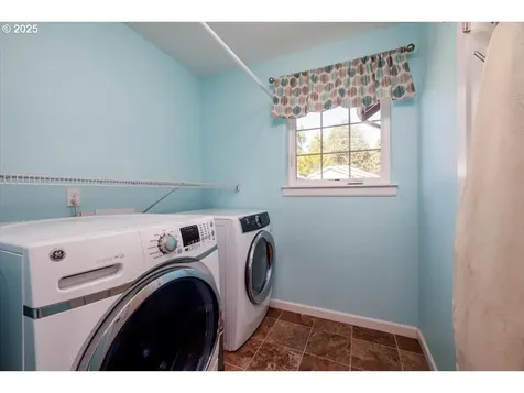 10600 NW 321st Avenue North Plains OR 97133