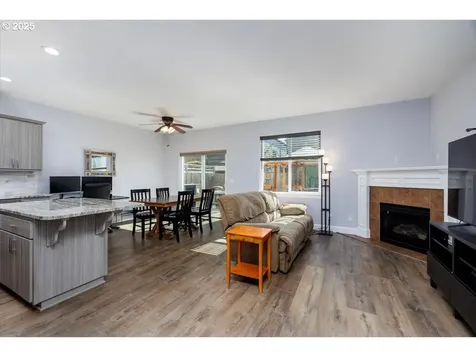 10600 NW 321st Avenue North Plains OR 97133