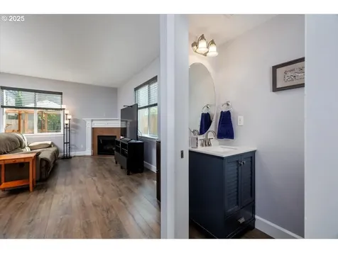 10600 NW 321st Avenue North Plains OR 97133