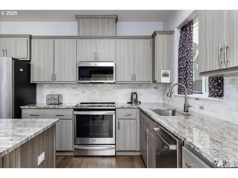 10600 NW 321st Avenue North Plains OR 97133