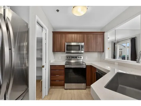 18720 SW Boones Ferry Road Tualatin OR 97062
