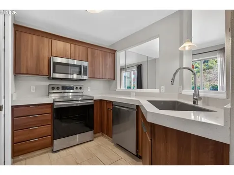 18720 SW Boones Ferry Road Tualatin OR 97062