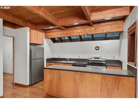 3070 Hendricks Hill Drive Eugene OR 97403