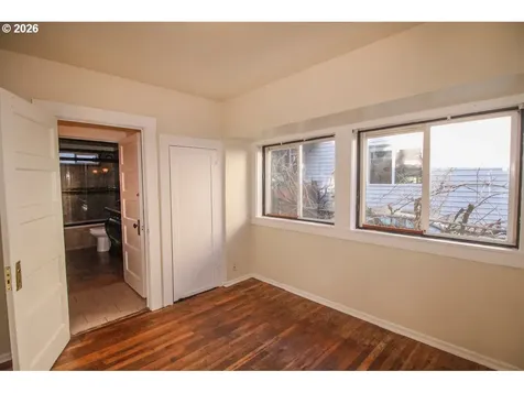 6113 SE 89th Avenue Portland OR 97266