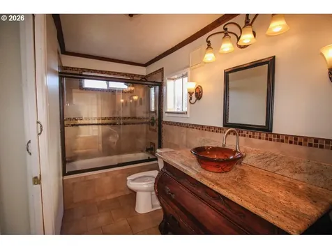 6113 SE 89th Avenue Portland OR 97266