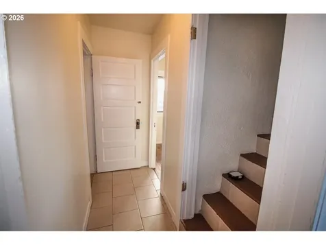 6113 SE 89th Avenue Portland OR 97266
