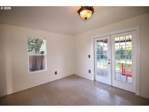 6113 SE 89th Avenue Portland OR 97266
