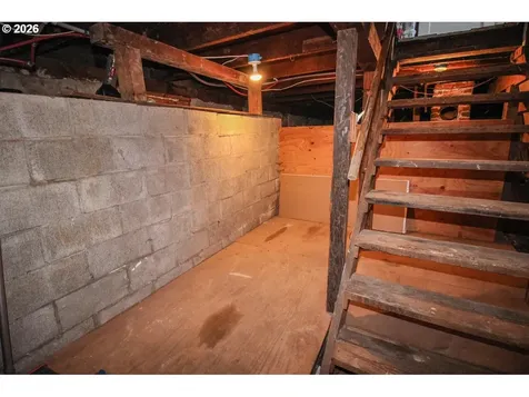 6113 SE 89th Avenue Portland OR 97266
