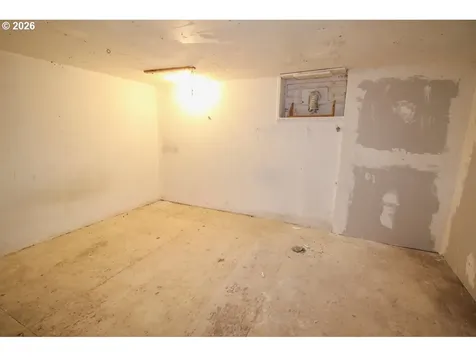 6113 SE 89th Avenue Portland OR 97266