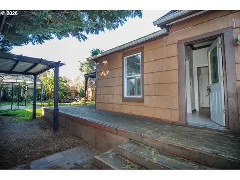 6113 SE 89th Avenue Portland OR 97266