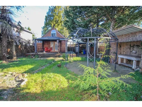 6113 SE 89th Avenue Portland OR 97266