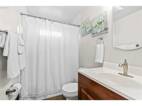 2511 E 28th Street Vancouver WA 98661