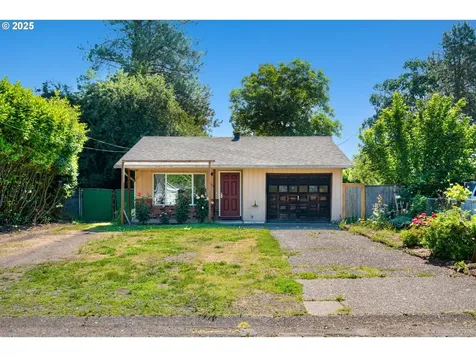 2346 SE 90th Avenue Portland OR 97216