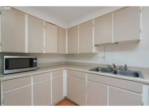 2346 SE 90th Avenue Portland OR 97216