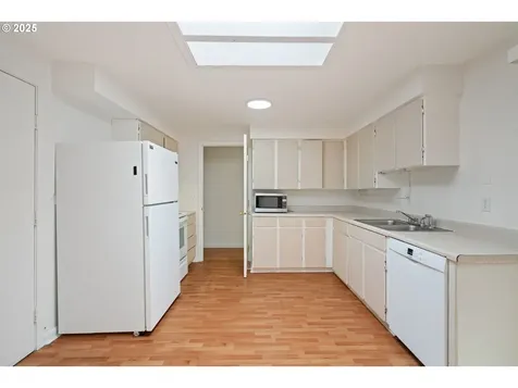 2346 SE 90th Avenue Portland OR 97216