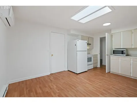 2346 SE 90th Avenue Portland OR 97216