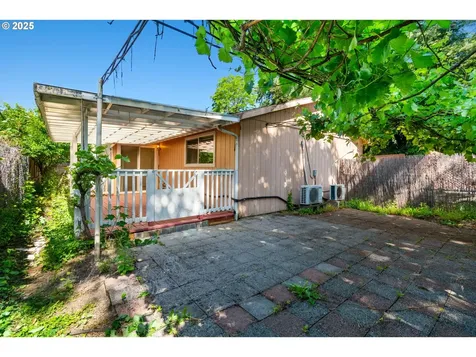 2346 SE 90th Avenue Portland OR 97216