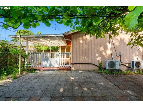 2346 SE 90th Avenue Portland OR 97216