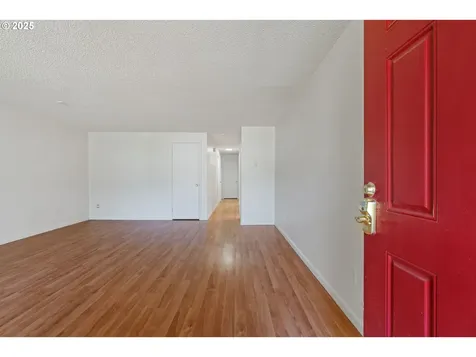 2346 SE 90th Avenue Portland OR 97216
