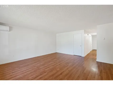 2346 SE 90th Avenue Portland OR 97216