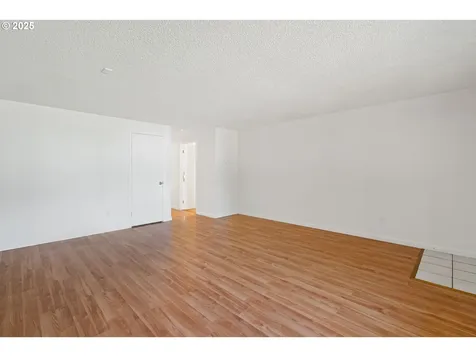 2346 SE 90th Avenue Portland OR 97216