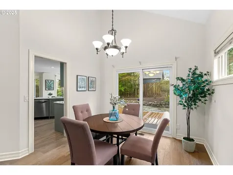 11305 SW 45th Avenue Portland OR 97219