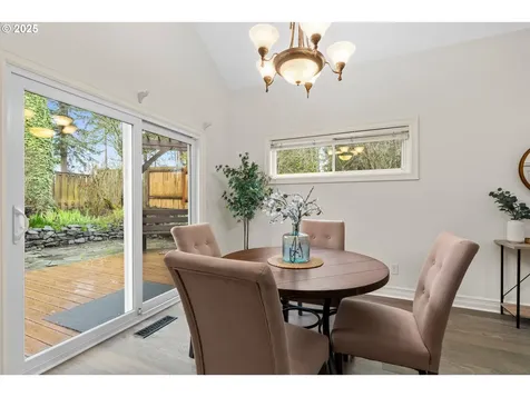 11305 SW 45th Avenue Portland OR 97219