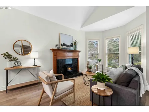 11305 SW 45th Avenue Portland OR 97219