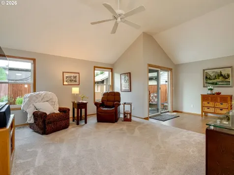 638 S 25th Court Cornelius OR 97113