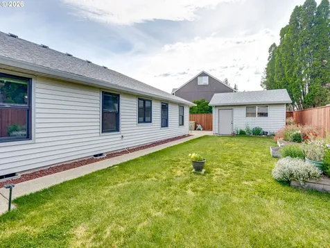 638 S 25th Court Cornelius OR 97113