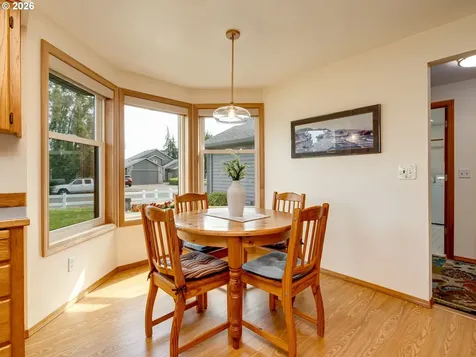 638 S 25th Court Cornelius OR 97113