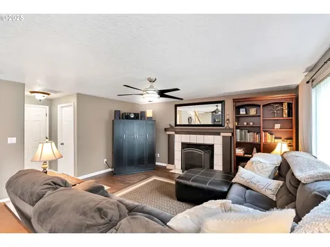 3088 NE 1st Court Hillsboro OR 97124