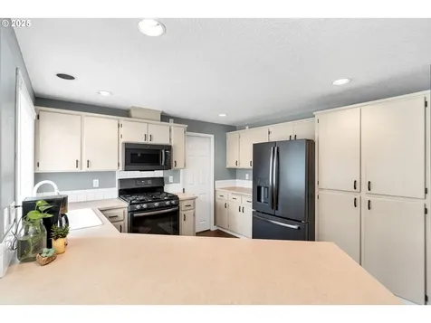 3088 NE 1st Court Hillsboro OR 97124