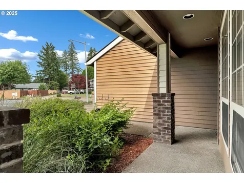 3088 NE 1st Court Hillsboro OR 97124