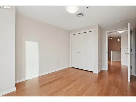 1620 NE Broadway Street Portland OR 97232
