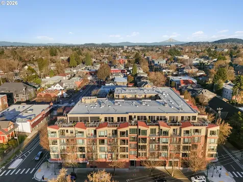1620 NE Broadway Street Portland OR 97232