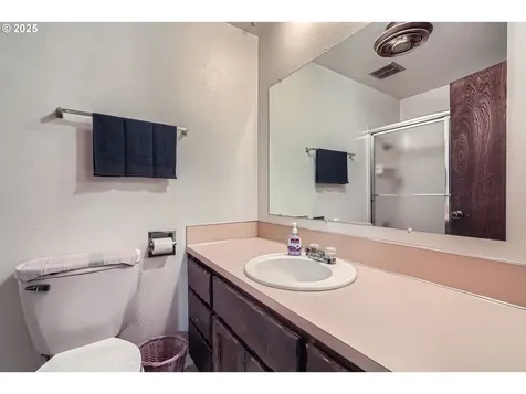 4517 NE 44th Street Vancouver WA 98661