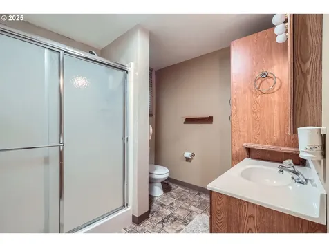 4517 NE 44th Street Vancouver WA 98661