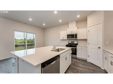 4953 Marr Avenue NE Salem OR 97301