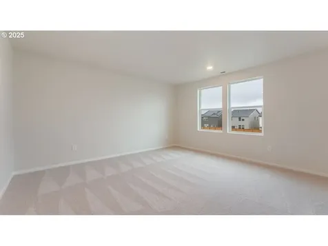 4953 Marr Avenue NE Salem OR 97301