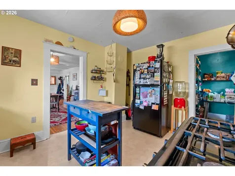 3815 SE 64th Avenue Portland OR 97206