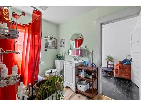 3815 SE 64th Avenue Portland OR 97206