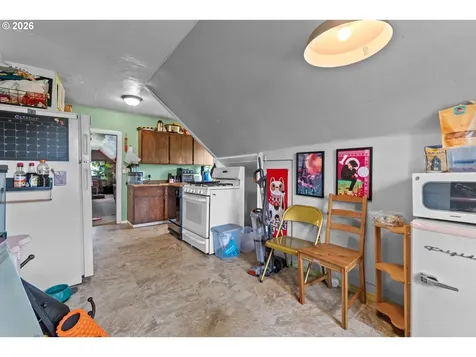 3815 SE 64th Avenue Portland OR 97206