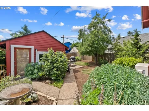 3815 SE 64th Avenue Portland OR 97206
