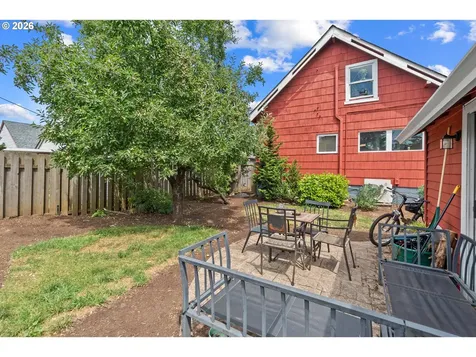 3815 SE 64th Avenue Portland OR 97206