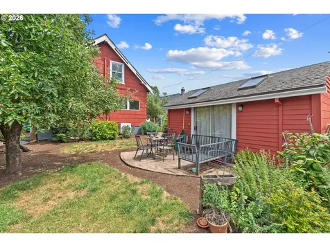 3815 SE 64th Avenue Portland OR 97206