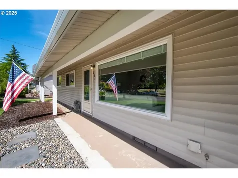 113 N Nashville Way Vancouver WA 98664