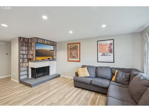 2544 SW 23rd Street Troutdale OR 97060